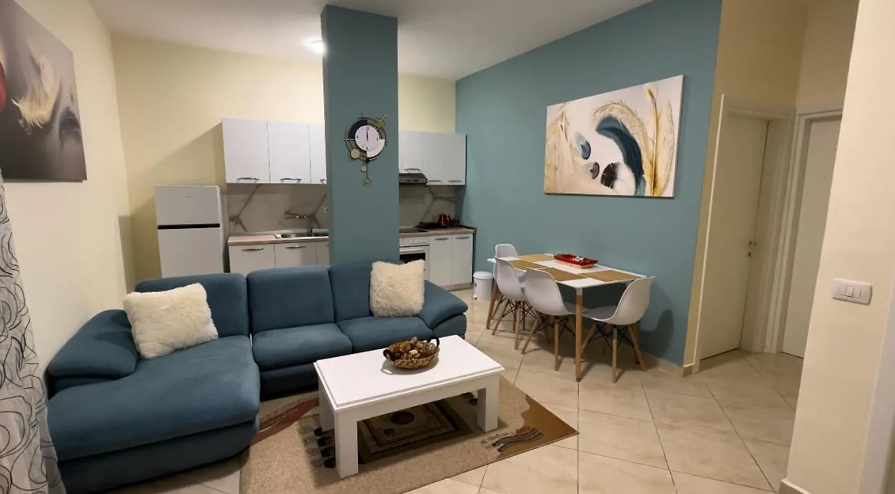 Villa Apartments S&F City Centre ティラナ 0*,